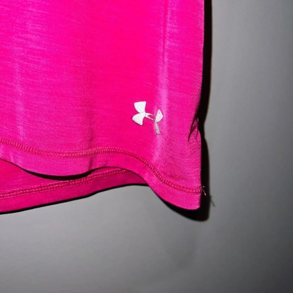 Under Armour Running Shirt Size Small - Picture 3 of 5